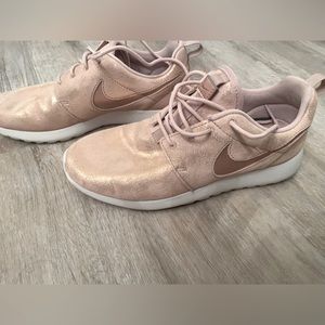 Nike shimmer sneakers